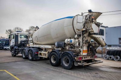 Tweedehands vrachtwagens - Oplegger - LIEBHERR LIEBHERR BETON MIXER/MALAXEUR/MISCHER 12M3