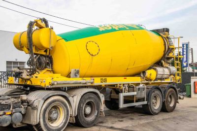 شاحنات مستعملة - DE BUF BETON MIXER/MALAXEUR/MISCHER12M3