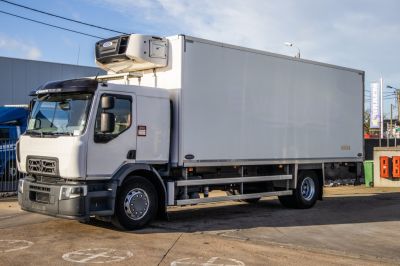 Camions d'occasion - RENAULT D 330 -CARRIER SUPRA 850-Vlees/Meat/Viande/Fleisch