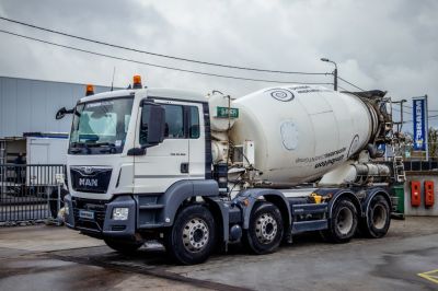 شاحنات مستعملة - خلاطة الخرسانة - MAN TGS 32.360 BB+MIXER 9M³