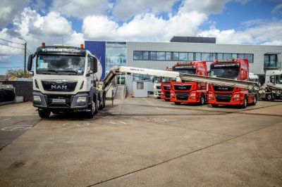 Tweedehands vrachtwagens - MAN TGS 32.400BB+LIEBHERR 8M³+BAND/TAPIS 16m