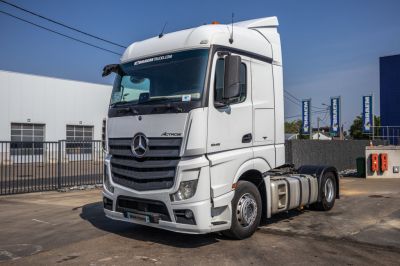 شاحنات مستعملة - MERCEDES ACTROS 1845 LS