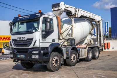 Tweedehands vrachtwagens - Betonmixer - IVECO TRAKKER 400+BAND/TAPIS/BELT T40