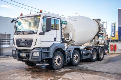 Tweedehands vrachtwagens - MAN TGS 32.360 BB+ MIXER 9M³
