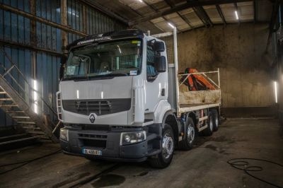 شاحنات مستعملة - RENAULT KERAX 380DXI-8x4+PK18TM/3EXT