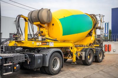 Camions d'occasion - Semi-remorques - CIFA BETON MIXER/MALAXEUR/MISCHER10M3
