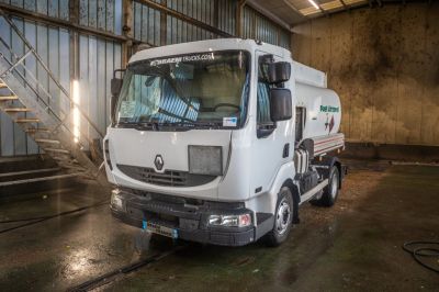 شاحنات مستعملة - RENAULT 180 DCI+5500L/3COMP LAMES