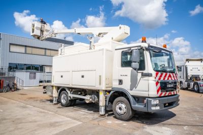 Camions d'occasion - MAN TGL 12.180 BB - COMET 151 TAL