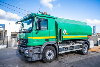 شاحنات مستعملة - MERCEDES ACTROS 1836 - LAG 13 600 LITER