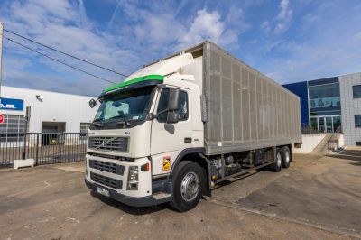 شاحنات مستعملة - VOLVO FM 360 -6x2 (10pneus/tires)