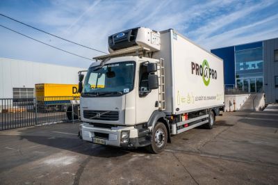 Camions d'occasion - VOLVO FL 240(16t)+CARRIER SUPRA 750+DHOLLANDIA 2T.