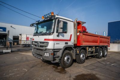 شاحنات مستعملة - MERCEDES ACTROS 3241 K-MP3