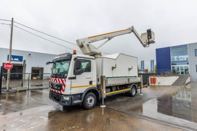 شاحنات مستعملة - MAN TGL 12.220 BB - DANILFT WDT 180S