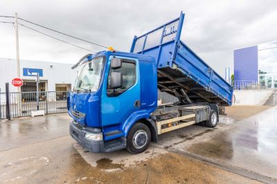 شاحنات مستعملة - RENAULT MIDLUM 220.12 DXI 4x2