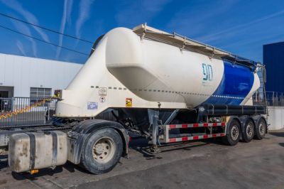 شاحنات مستعملة - FELDBINDER EUT 40.3- 40.000 L CEMENT/CIMENT/ZEMENT