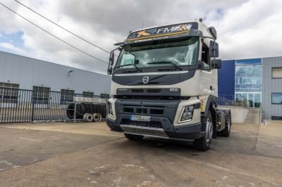 شاحنات مستعملة - VOLVO FMX GLOB 460+HYDR