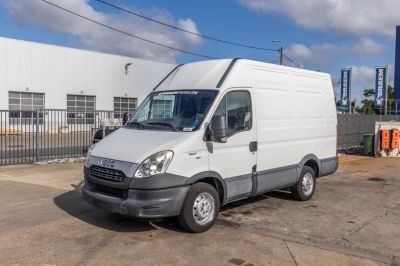 Camiones de segunda mano - Furgonetas - IVECO DAILY 35S17-3.0D