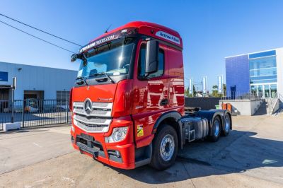 Tweedehands vrachtwagens - Trekker - MAN TGS 18.400 BLS - 4X4 (CARDAN) - MERCEDES ACTROS 2851 LLS - 6x4