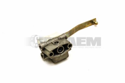 Truck spare parts - Braking system - Braking valves - Levelling valve - KNOK003090