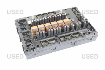 Repuestos camiones y autobuses - Electricidad - Cuadro central de distribución - Caja de fusibles - MB000.446.95.58.OCC