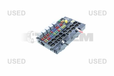 قطع غيار الشاحنات والحافلات - الكهربائيات - لوحة التوزيع المركزية - صندوق الفيوزات - MB001.446.12.58.OCC