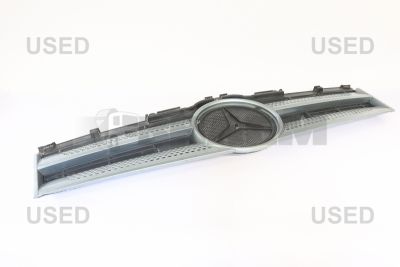 Części zamienne do ciężarówek - Kabina - Nadwozie kabiny - Przedni grill - MB960.750.03.18/7G99.OCC