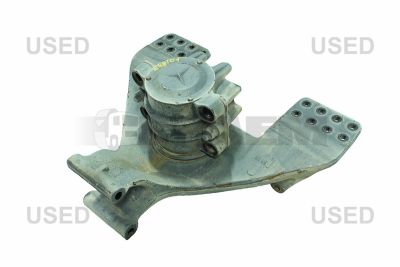 قطع غيار الشاحنات والحافلات - التعليق - الاستقرار - Bearing bracket - MB961.325.28.14/7390.OCC