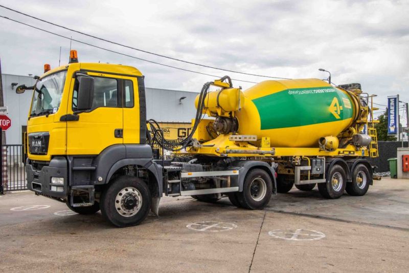 DE BUF BETON MIXER/MALAXEUR/MISCHER 10M3