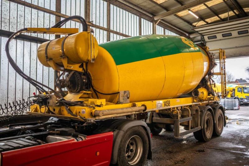 DE BUF BETON MIXER/MALAXEUR/MISCHER 12M3