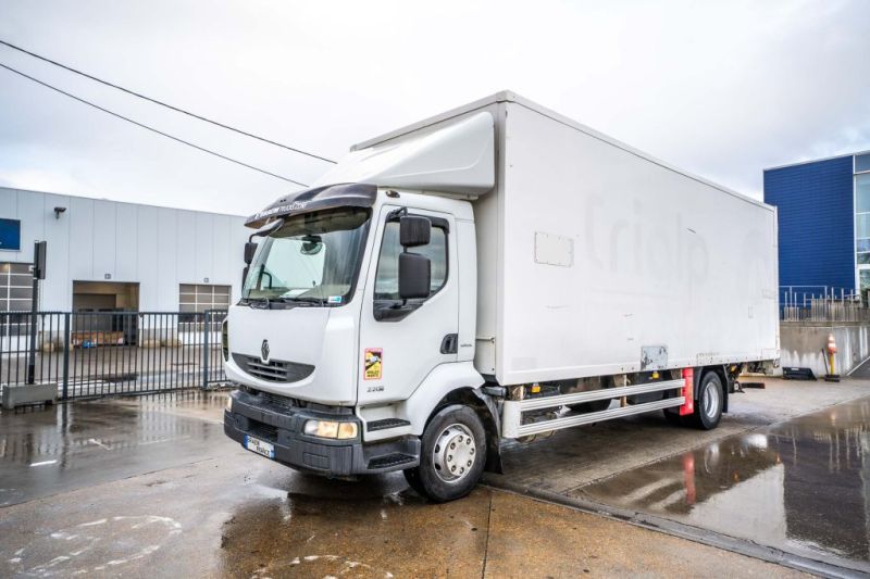 RENAULT MIDLUM 220 (16T)+ DHOLLANDIA 2T.