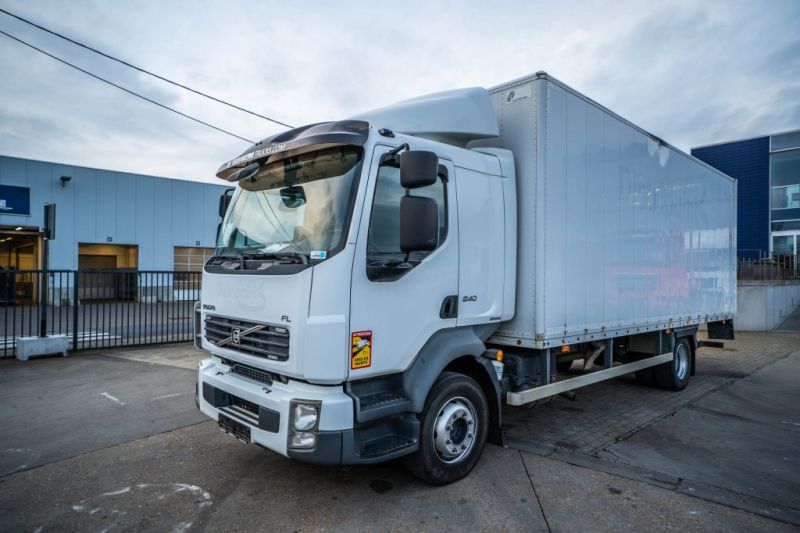 VOLVO FL 240 (12T.) + DHOLLANDIA