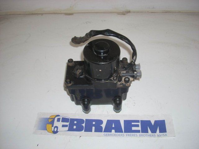 Truck and bus spare parts - Cab - Cabin suspension - Tilting mechanism - 81.41723.6143.OCC
