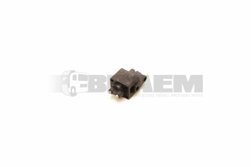 قطع غيار الشاحنات والحافلات - نظام الفرامل - صمامات الفرملة ( الكبح ) - Other valves - 81.52170.6128