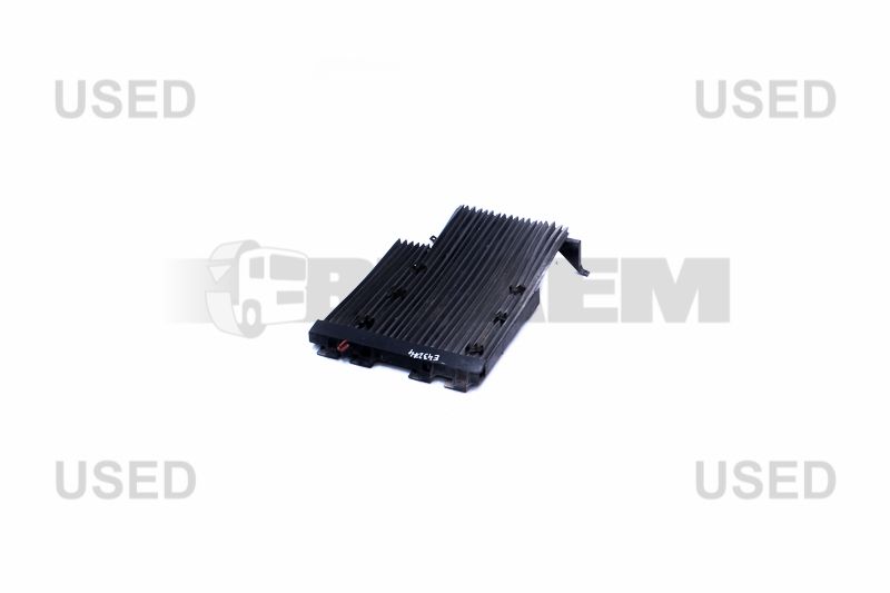 Vrachtwagen- en busonderdelen - Koetswerk - Spatborden voor - Spatplaten - MB940.880.08.22.OCC