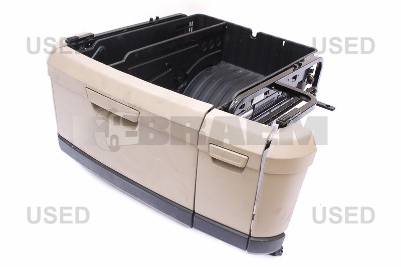 Pièces détachées camions et bus - Cabine - Interieur cabine - Glacière et boîte de rangement - 81.63910.6173.OCC