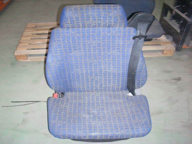 Lkw- und Busersatzteile - Fahrerhaus - Kabine Interieur - Autositz - 85.62301.6103.OCC