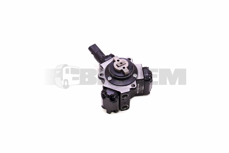 Lkw- und Busersatzteile - Motor - Inspritzeinlage und Turbo - Hochdruckpumpe - BOS0445.010.272