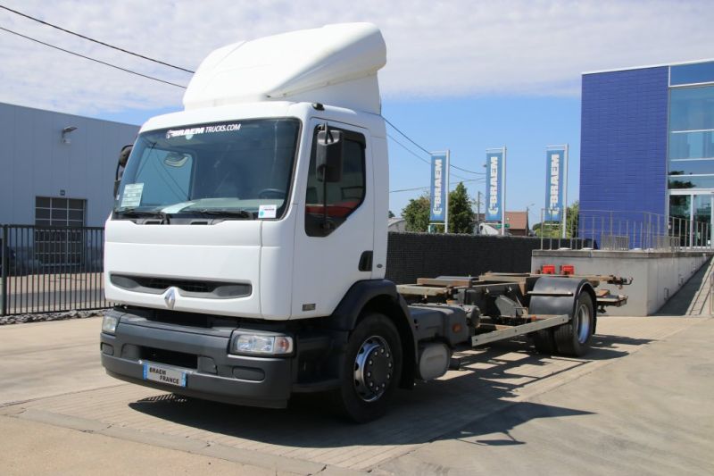 Camioane folosite - Camion - RENAULT PREMIUM 270 DCI - Problème moteur.