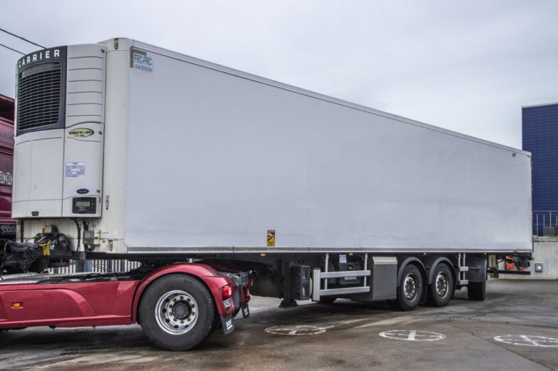 Ciężarówki-używane - Naczepa - ASCA CARRIER 1850 MT+CLOISON+ESS. DIRECT./STEERING/GELENKT