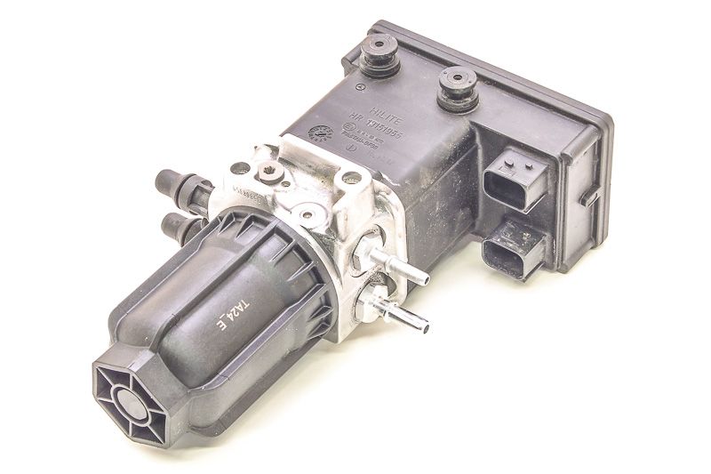 Lkw- und Busersatzteile - Abgasanlage - Ad-Blue - Pumpe - MB000.140.46.78