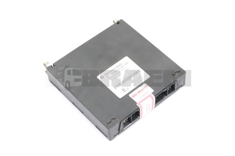 Vrachtwagen- en busonderdelen - Elektriciteit - Centraal verdeelbord - Stuurdoos - MB003.446.74.02
