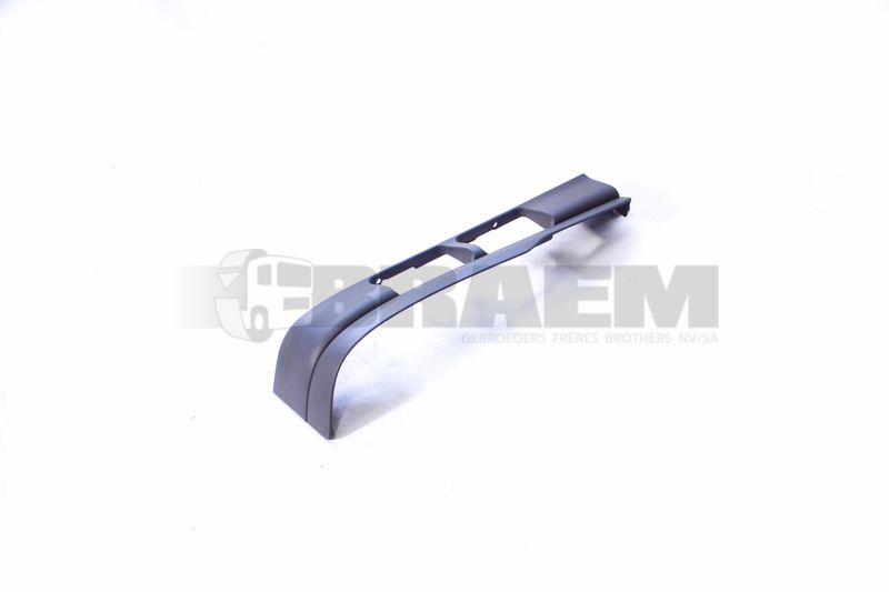 Vrachtwagen- en busonderdelen - Koetswerk - Bumper - Onderspoiler - MB940.885.08.25/7C72