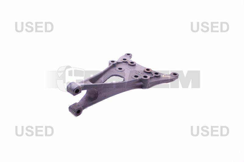 Запчасти для грузовиков - Подвеска - Система стабилизации - Bearing bracket - MB946.325.02.09/7390.OCC