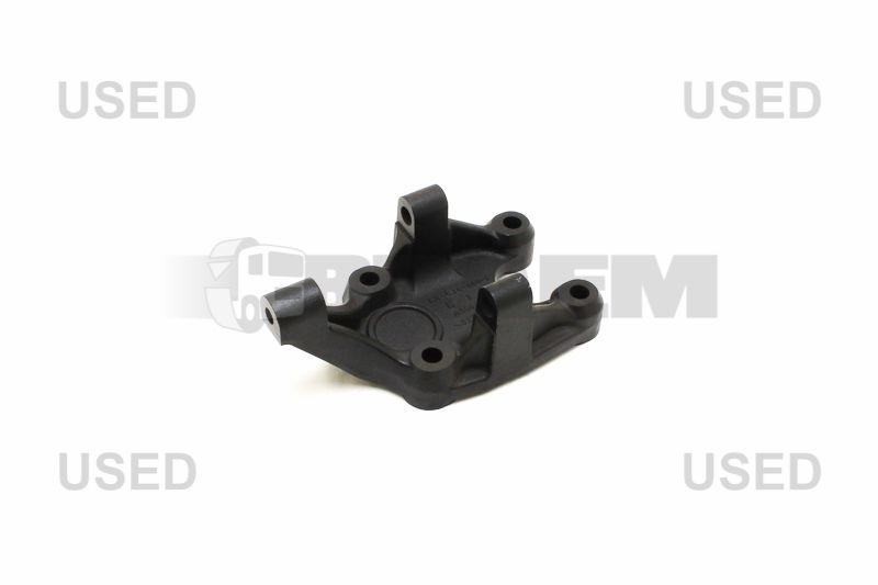 قطع غيار الشاحنات - نظام التعليق - الاستقرار - Bearing bracket - MB948.325.49.09/7390.OCC
