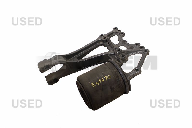 قطع غيار الشاحنات - نظام التعليق - الاستقرار - Bearing bracket - MB960.325.30.09.OCC