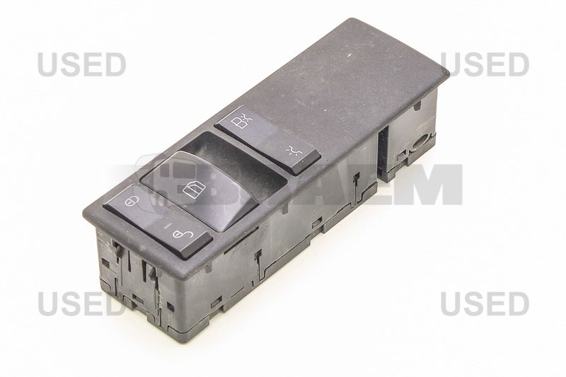 Lkw- und Busersatzteile - Fahrerhaus - Kabine Elektrizität - Türmodule - MB960.545.11.13.OCC